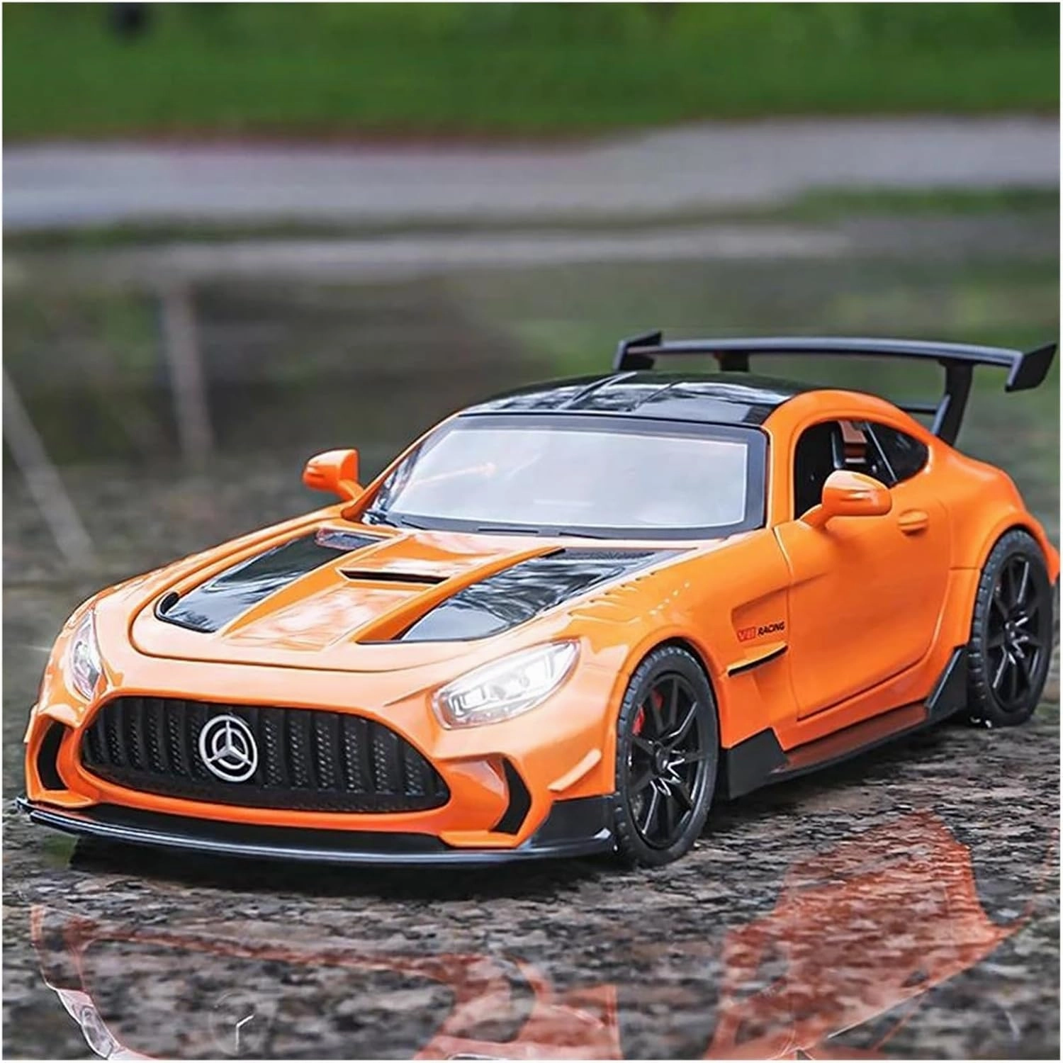 1:22 for Benz GTR Alloy Model Car Toy Diecasts Casting Sound and Light Car Enthusiasts Vehicle Collectible Gift Simulation Vehicle Playset(Blue)