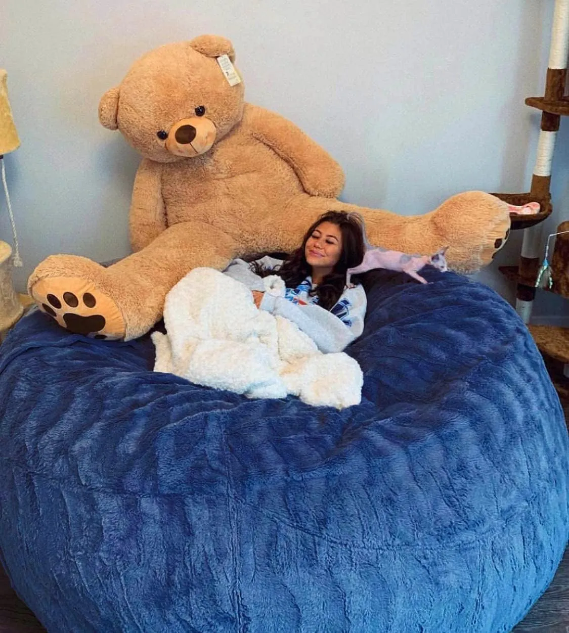 5FT Giant Fur Bean Bag Chair Cover, Ultra Soft Bean Bag Bed for Adults (No Filler, Cover only), Big Round Soft Fluffy Faux Fur Bean Bag Lazy Sofa Bed Cover, Machine Washable Big Size Bean Bag Cover