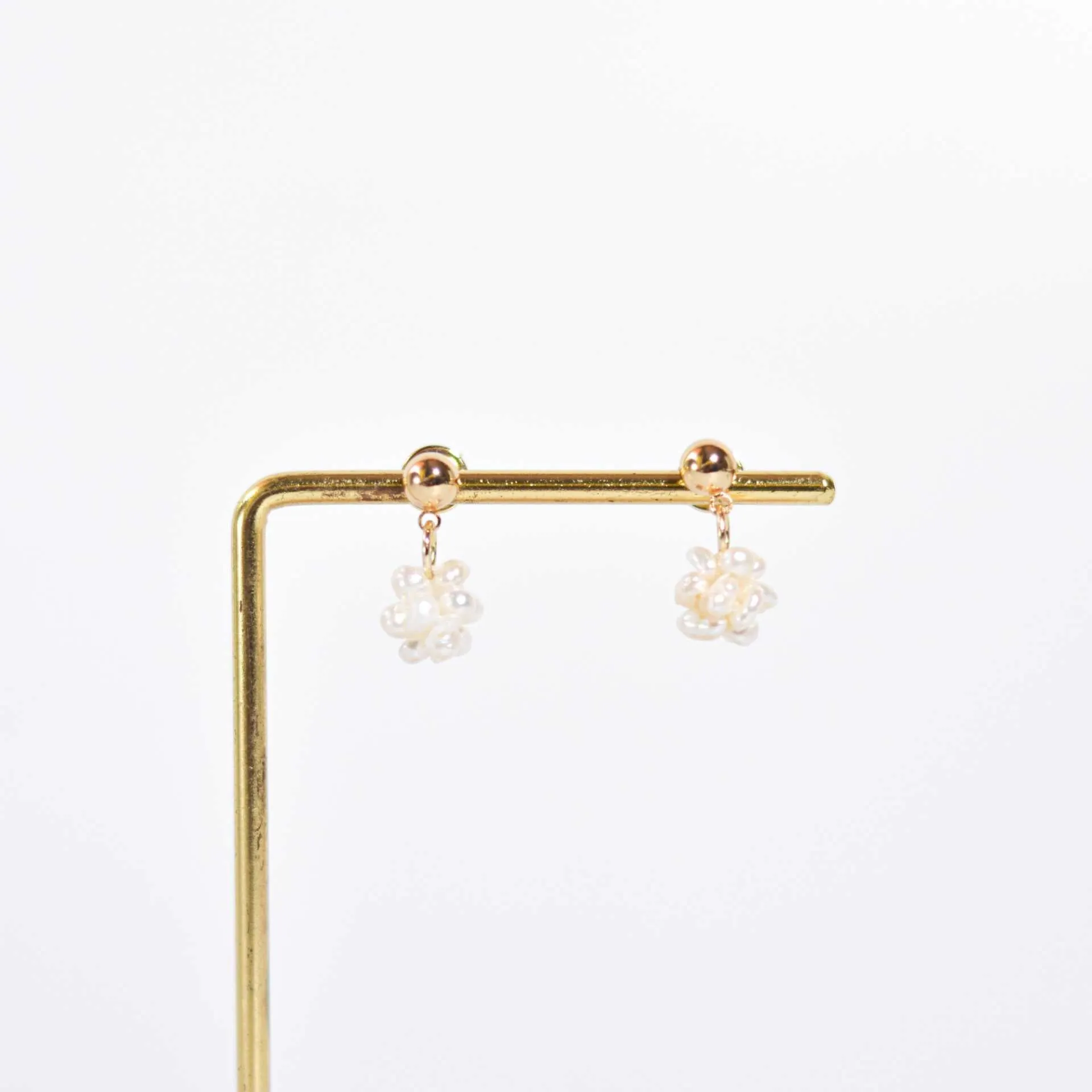 8 mm white pearl ball yellow gold plated ball stud earrings