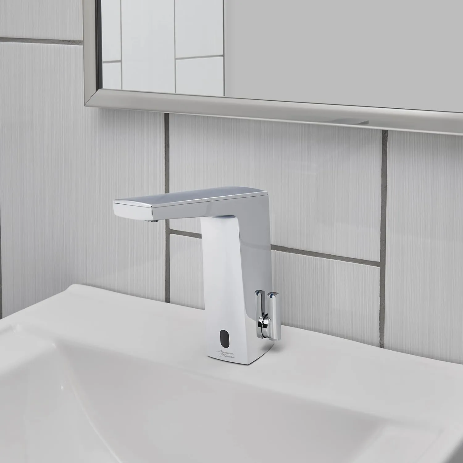American Standard 7025305.295 Paradigm Selectronic Integrated Faucet with SmarTherm, Battery-Powered, 0.5 gpm, Brushed Nickel