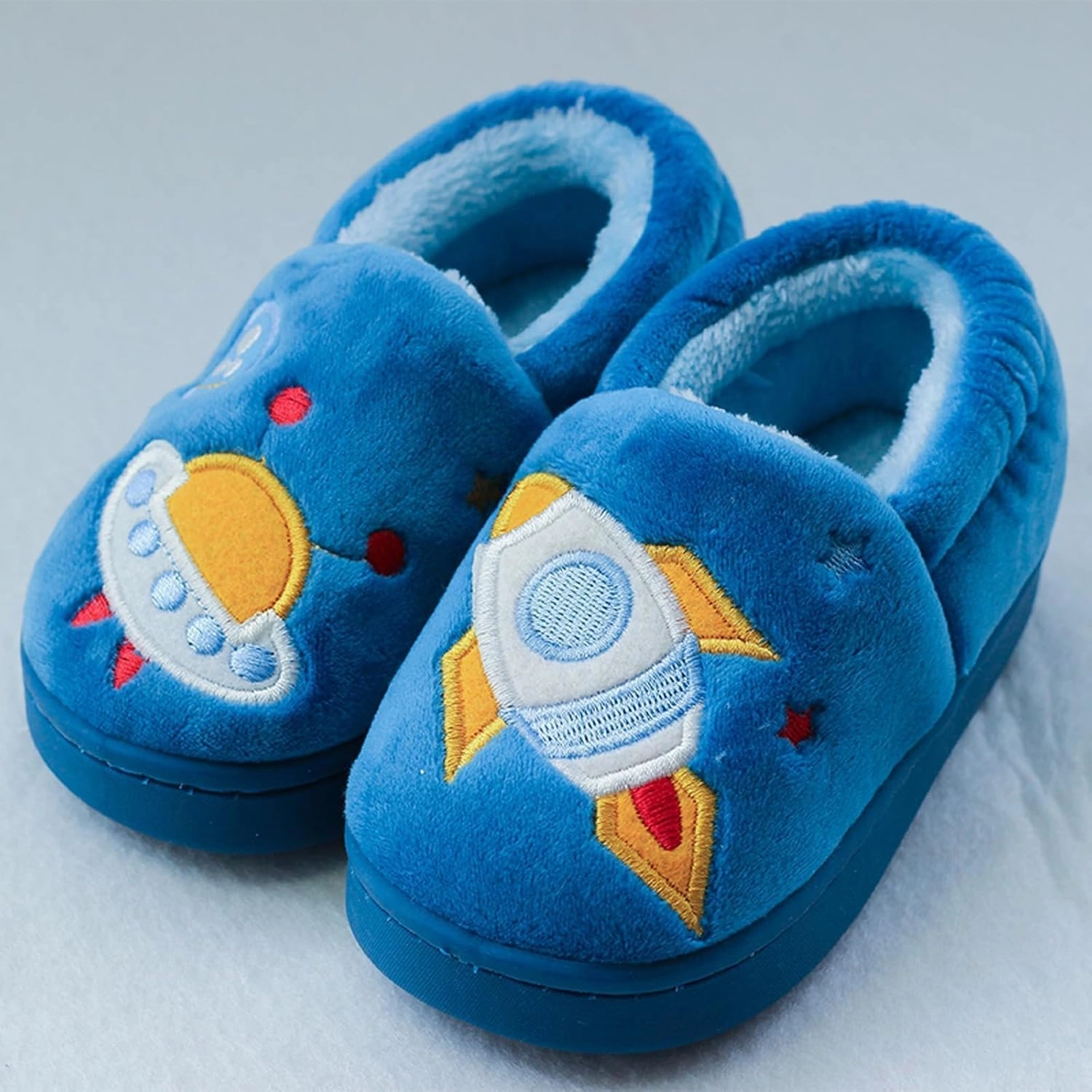 BMINFEE Garden Shoes Girls Cute Slippers Cartoon Memory Cotton Children's Plush Warm Winter Home shoes Boys Unisex Slides