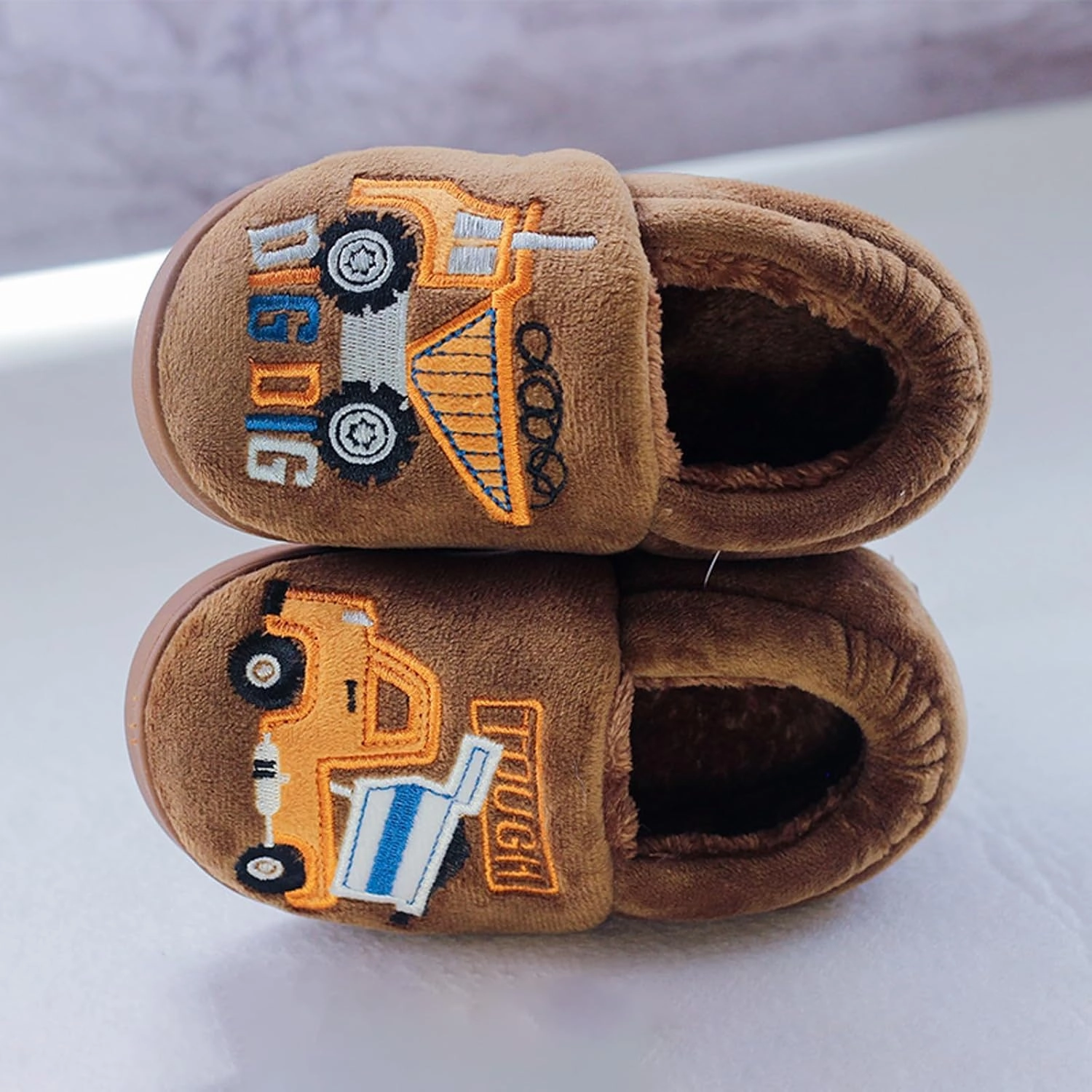 BMINFEE Garden Shoes Girls Cute Slippers Cartoon Memory Cotton Children's Plush Warm Winter Home shoes Boys Unisex Slides