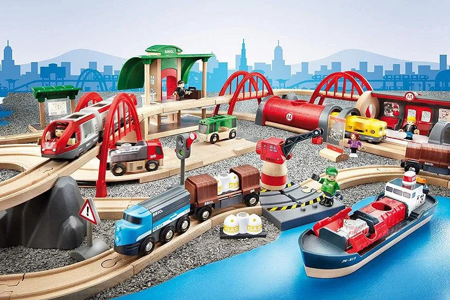 BRIO Deluxe Railway Set 87 pcs Battery Operated Large Set Best Seller 3yrs 