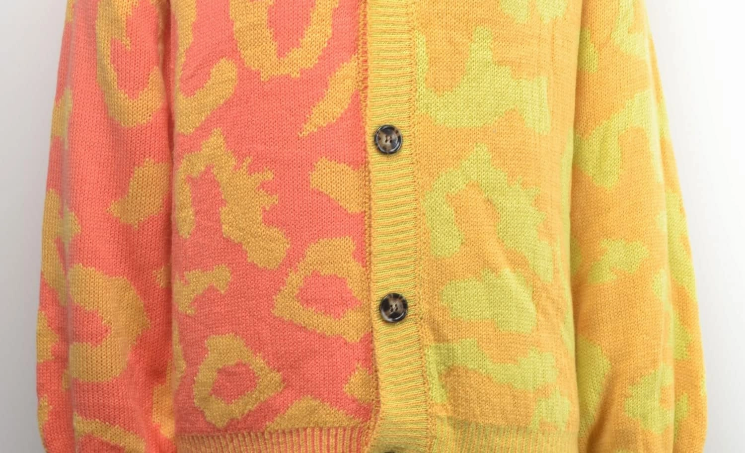 chouyatou Women's Color Block Leopard Print Button Down Long Sleeve Cardigan Sweaters