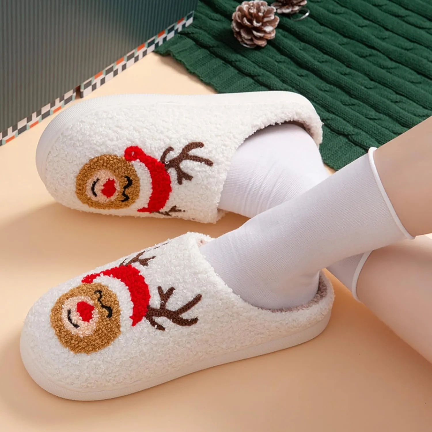 Christmas Slippers Memory Foam for Women Men, Cozy Plush Warm Non-Slip Holiday Slides with Santa Reindeer Designs Indoor Outdoor