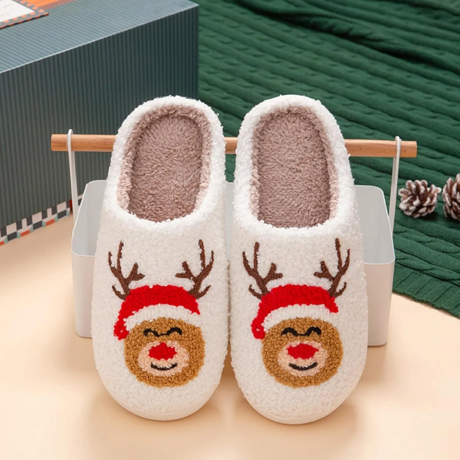 Christmas Slippers Memory Foam for Women Men, Cozy Plush Warm Non-Slip Holiday Slides with Santa Reindeer Designs Indoor Outdoor