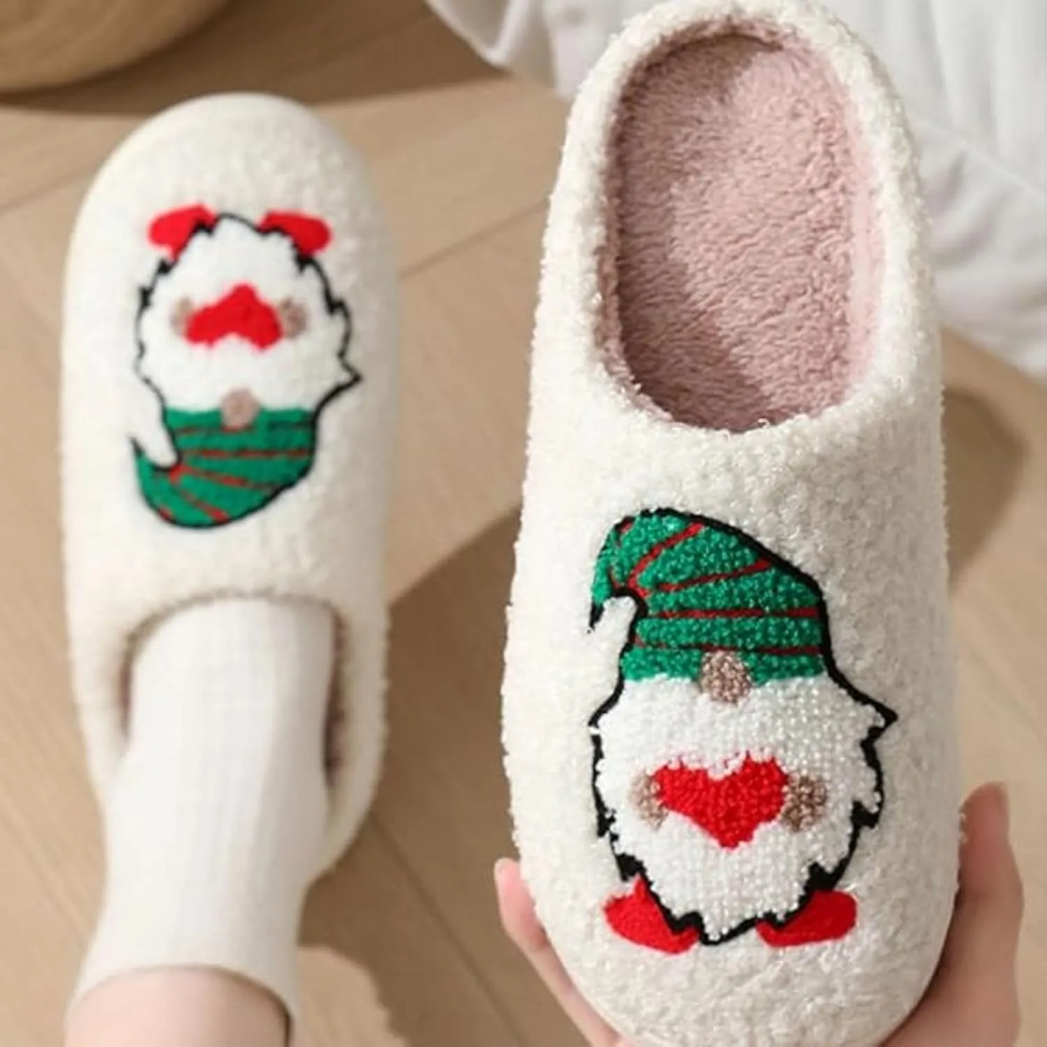 Christmas Tree Slippers for Women and Men - Plush Memory Foam Fluffy Slippers With Thick Bottom - Soft Vintage Home Shoes