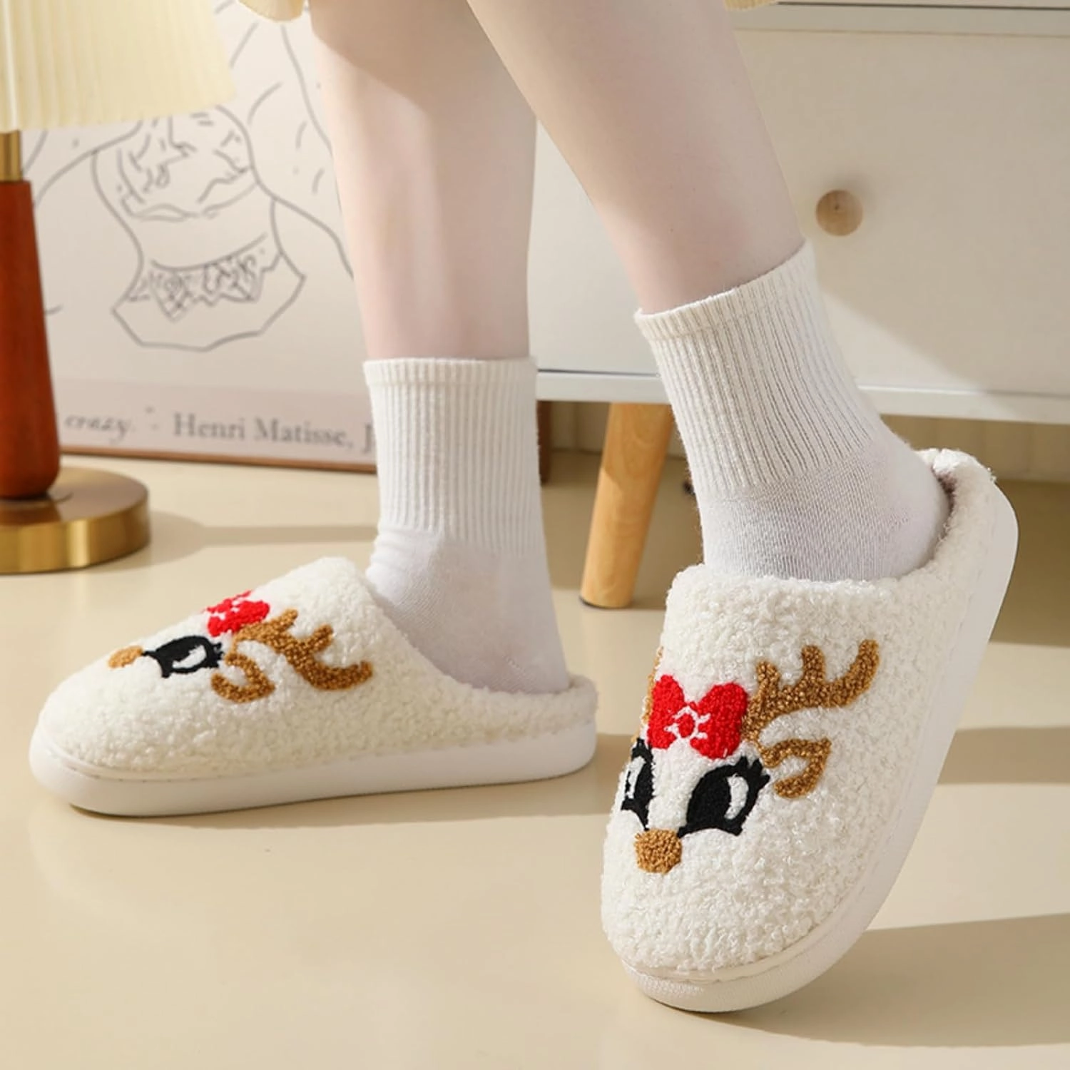 Christmas Slippers Memory Foam for Women Men, Cozy Plush Warm Non-Slip Holiday Slides with Santa Reindeer Designs Indoor Outdoor