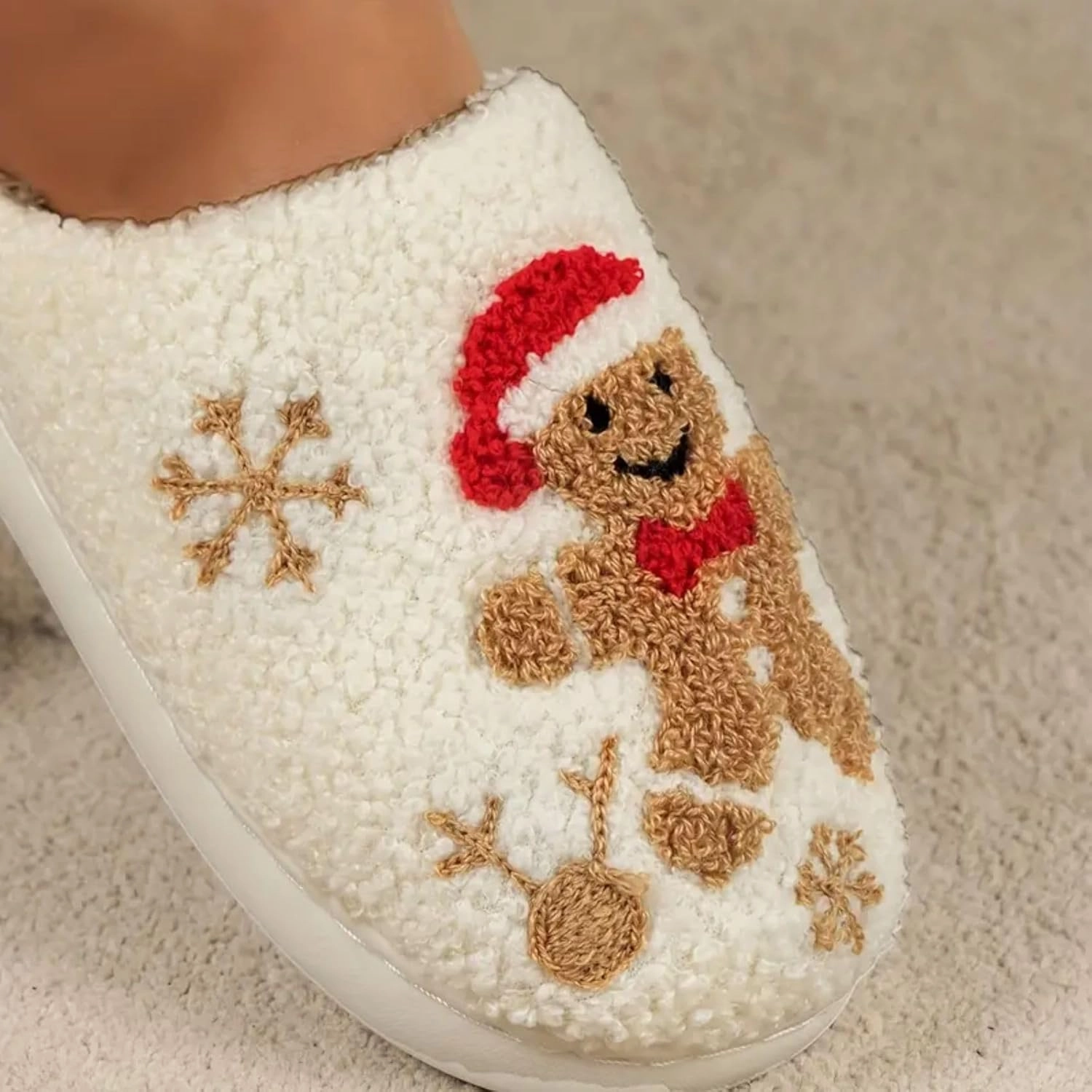 Cute Cat Slippers Strawberry Cherry Mushroom Slippers Evil Eye Blue Eye Slippers Smile Face Women's Men's Household Shoes Memory Foam Fluffy Couple Slippers Cloud Slip On Slippers
