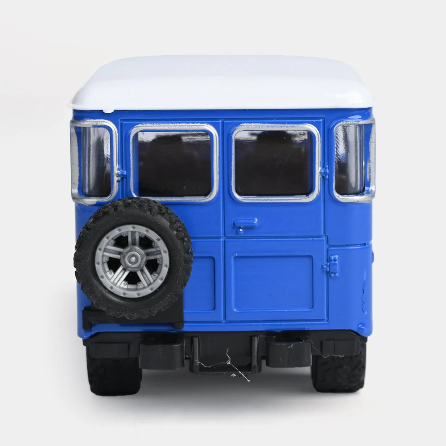 Die-Cast Model Vehicle With Lights & Sound – Pull-Back Action Fun