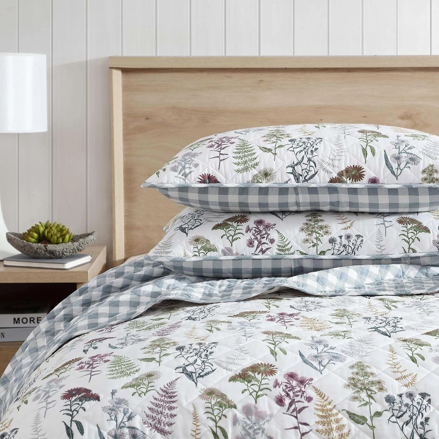 Eddie Bauer - King Quilt Set, Reversible Cotton Bedding with Matching Shams, Classic Floral Home Decor with Plaid Reverse (Flower Field Green, King)