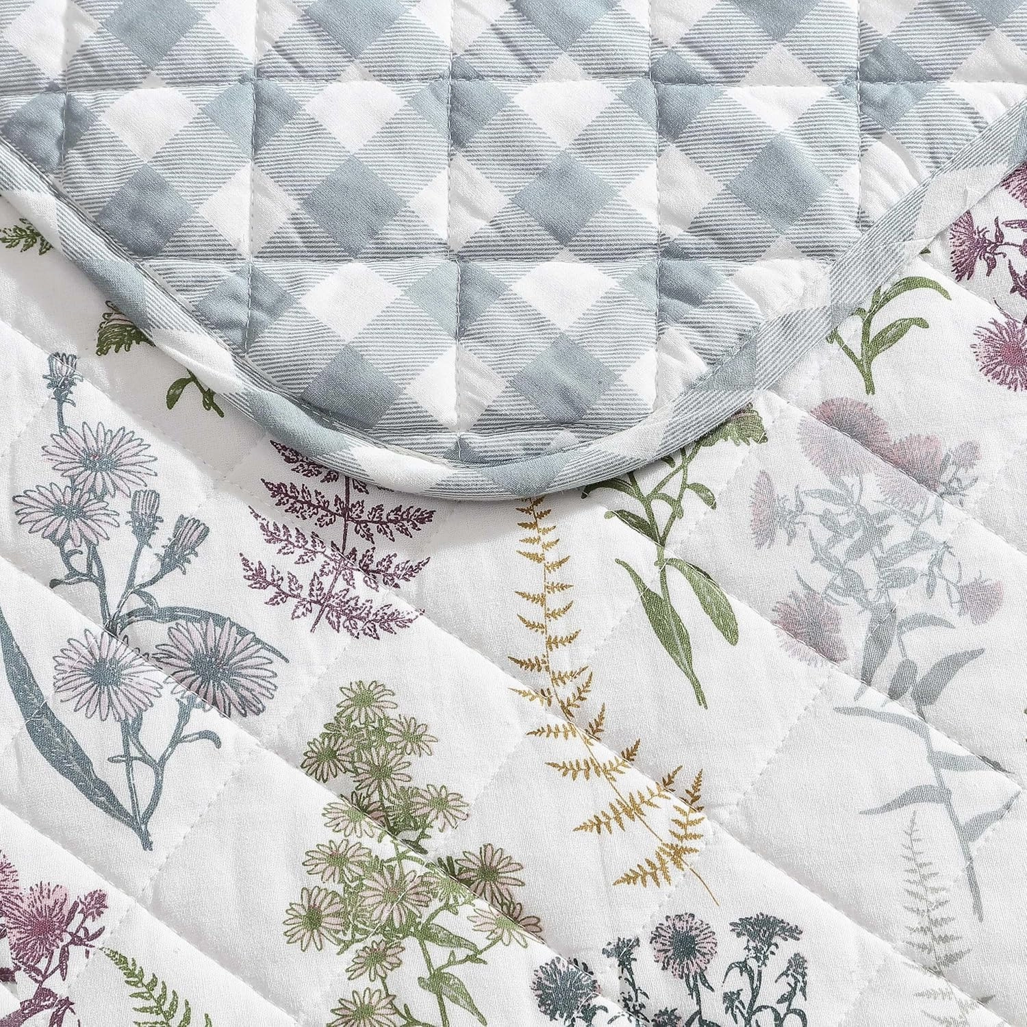 Eddie Bauer - King Quilt Set, Reversible Cotton Bedding with Matching Shams, Classic Floral Home Decor with Plaid Reverse (Flower Field Green, King)