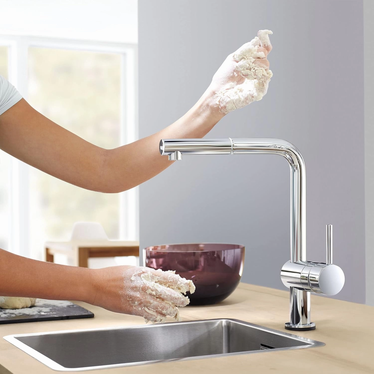 GROHE Minta Touch Single-Handle Pull-Out Kitchen Faucet, StarLight Chrome