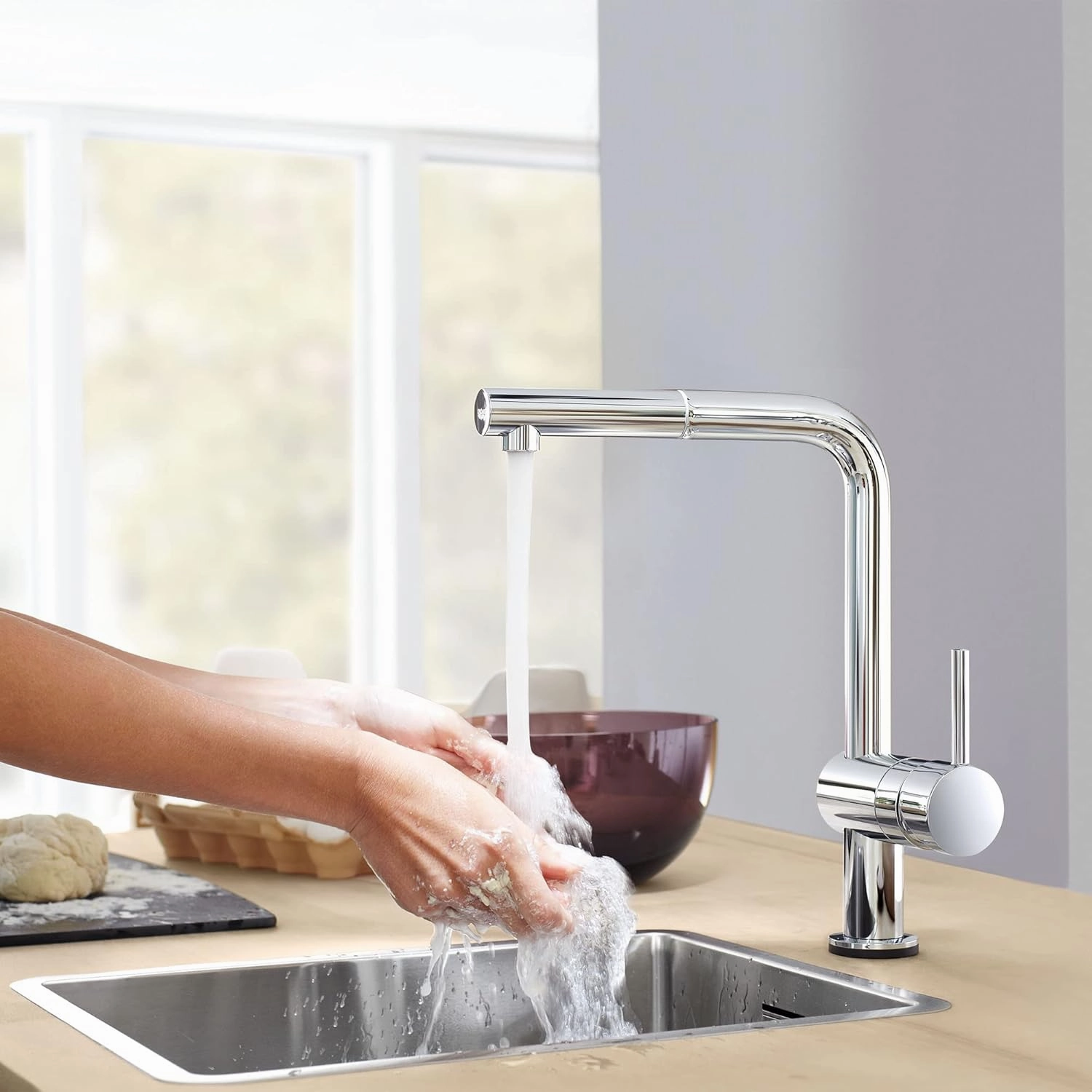 GROHE Minta Touch Single-Handle Pull-Out Kitchen Faucet, StarLight Chrome
