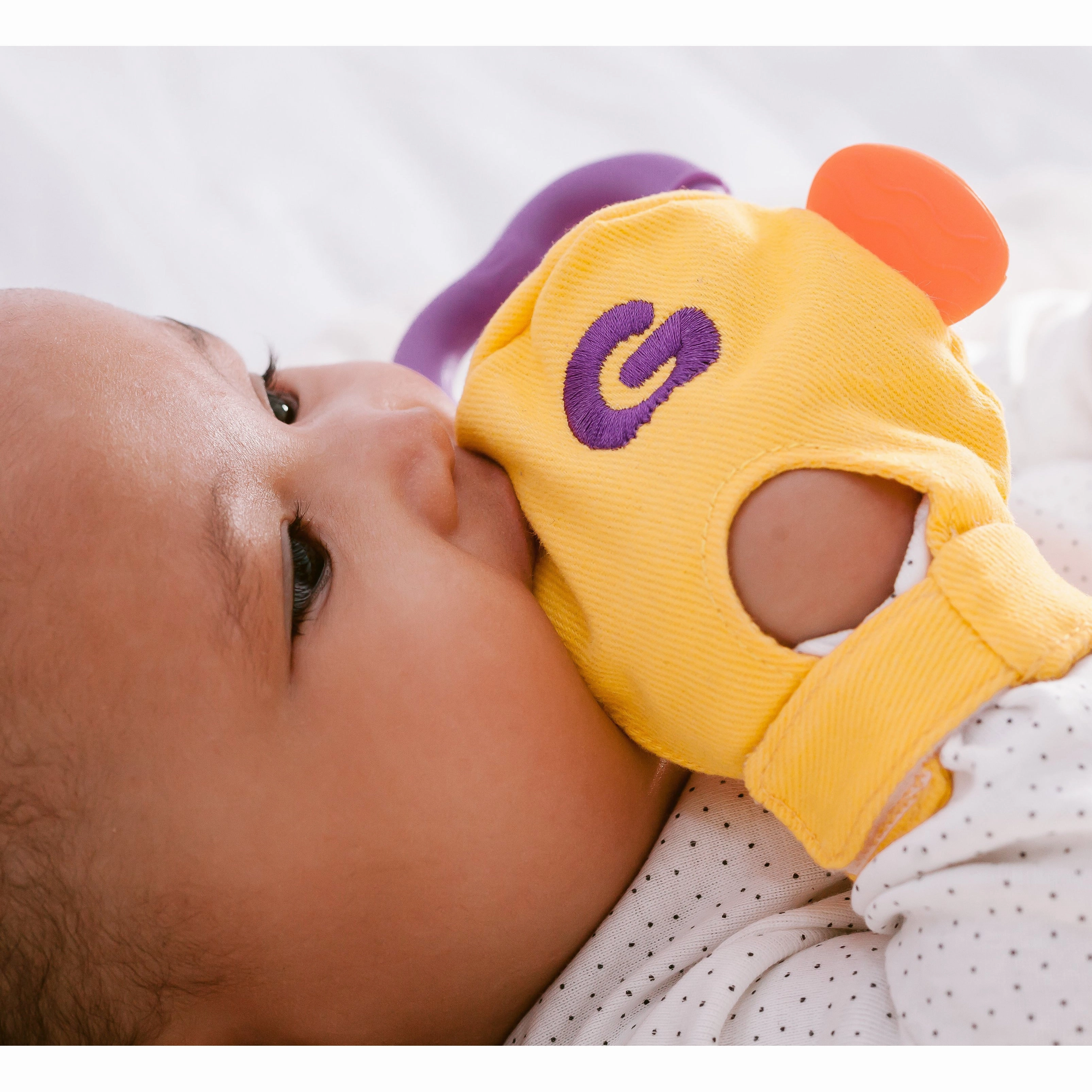 Gummee Deluxe Pack - Gummee Glove Yellow and Link N Teethe