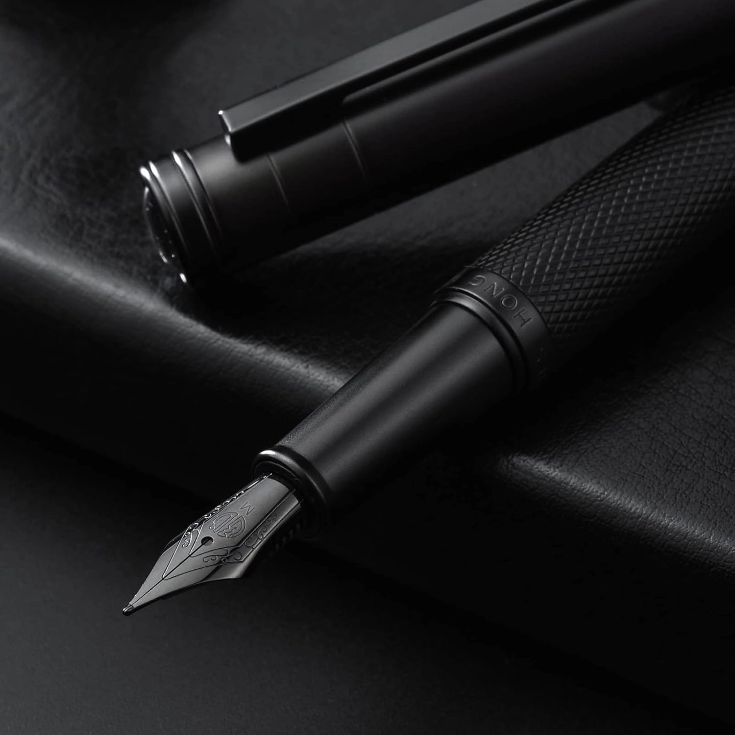 Hongdian Black Forest Fountain Pen Medium Nib Classic Design with Converter and Metal Pen Case Set