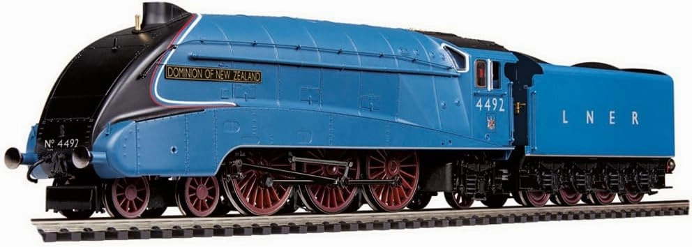 Hornby Steam Train - R30422 Dublo LNER Class A4 Dominion of New Zealand 4492 - Era 3 00 Gauge Locomotives for Train Set, Engine Models for Adults - 1:76 Scale Model Gift