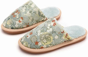 JadeRich Women Oriental Style Embroidery Slippers Embroidered Floral Satin Upper Plush Lining House Shoes