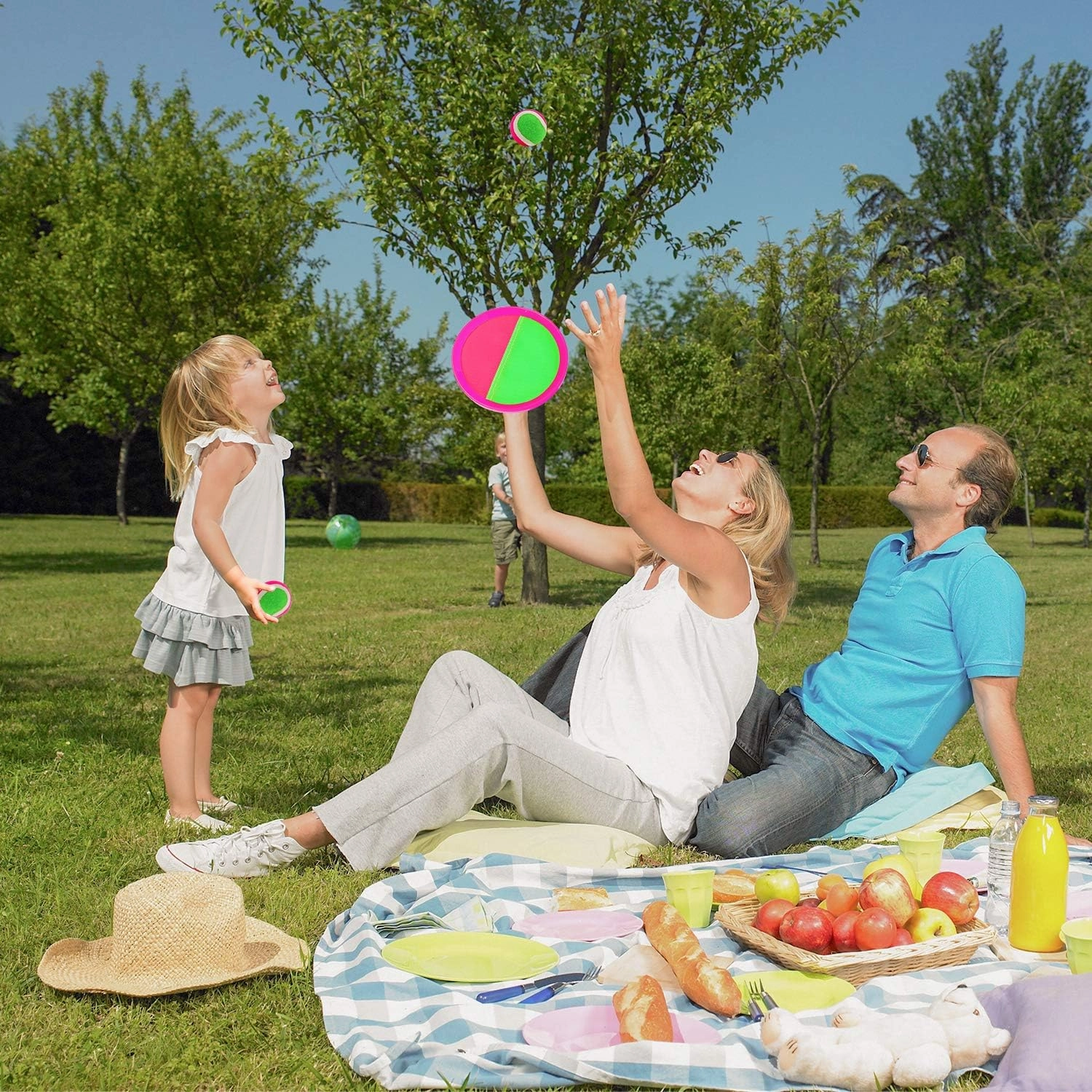 Kids Outdoor Toys - Toss and Catch Game Set, Outside Yard Camping Beach Pool Toys Games for Boys Girls 3 4 5 6 7 8 9 10 Year Old, 4 Paddles 4 Balls (Pink Pink)