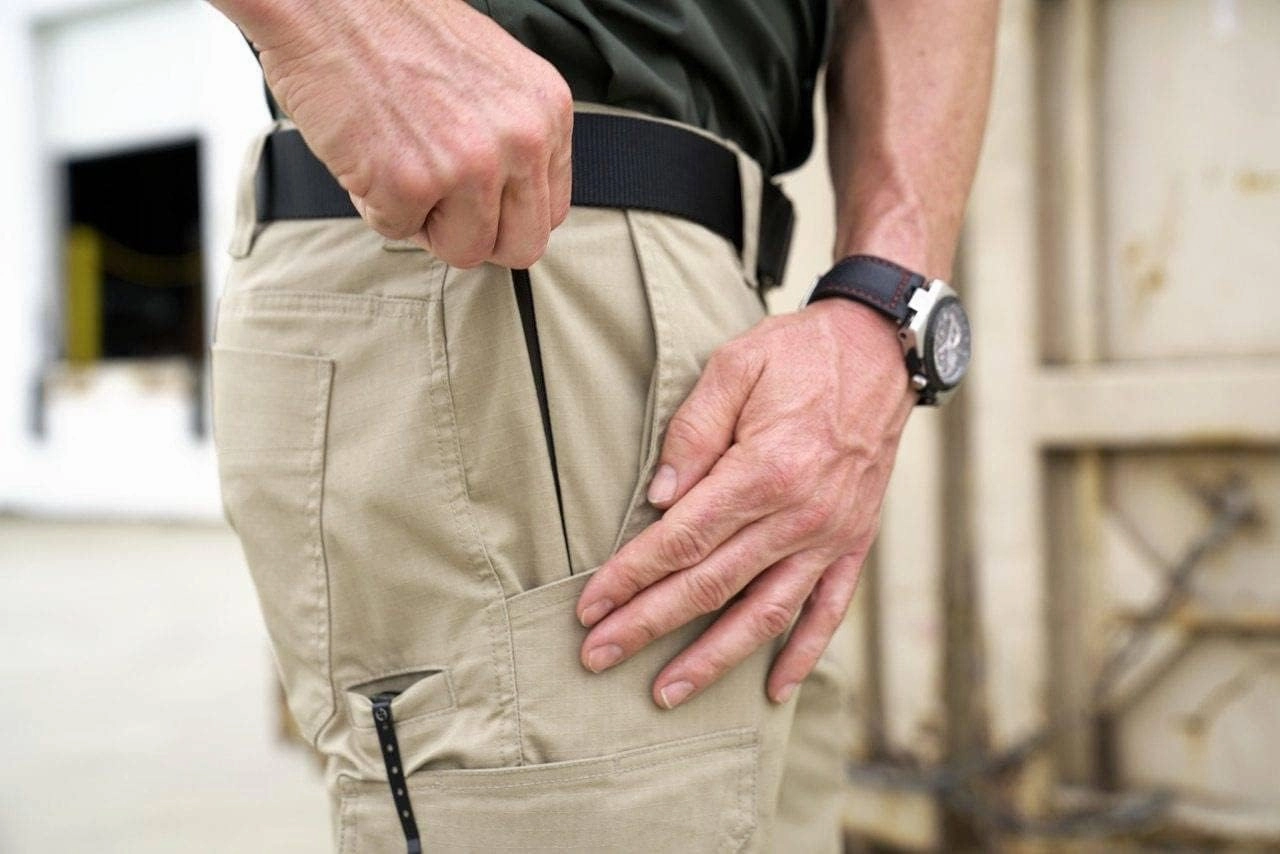 LA Police Gear Men's Battle Rattle Stretch Cargo Pants, Durable Ripstop Tactical Pants for Men, Stretch Waistband EDC Pants