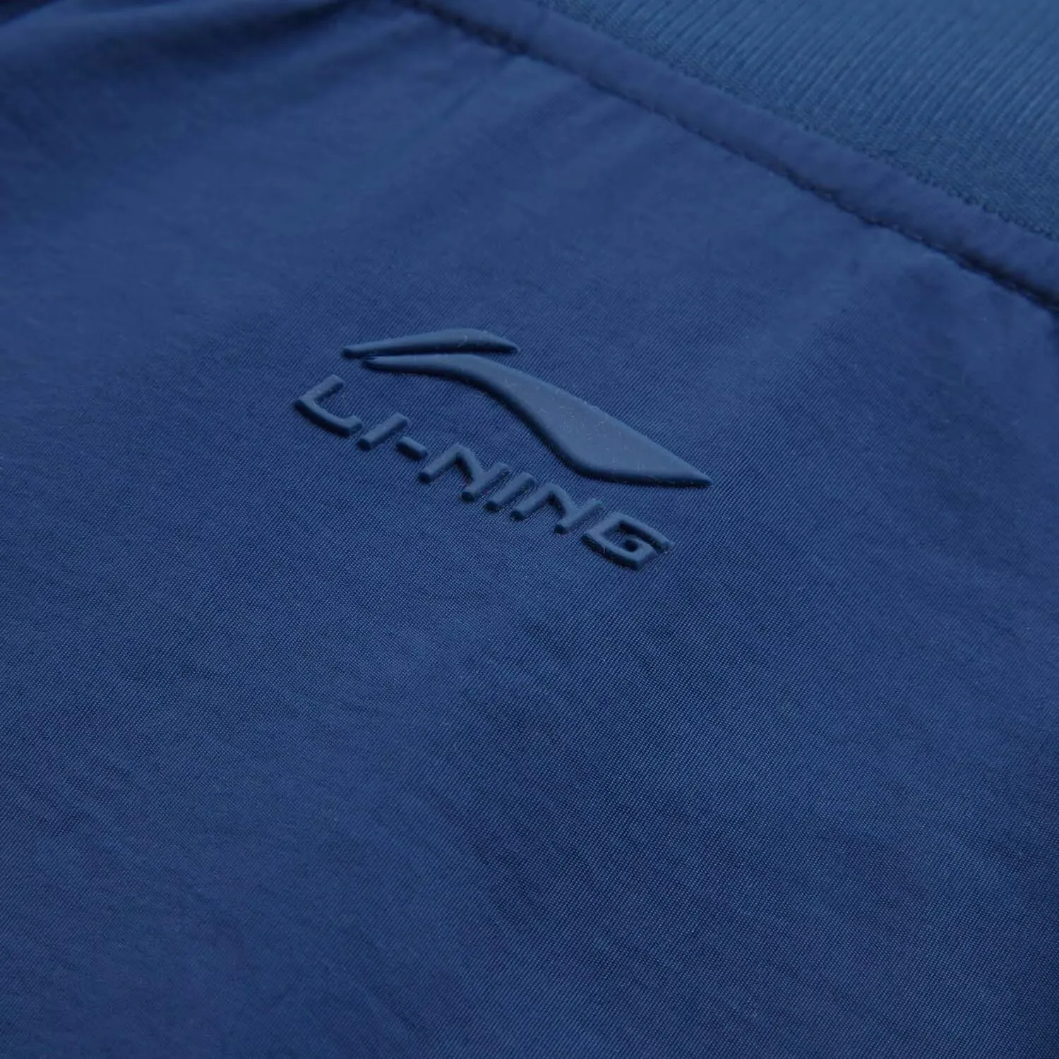 LI-NING Sports Trend Series Men's Anti Splash Loose Sports Windbreaker AFDU843