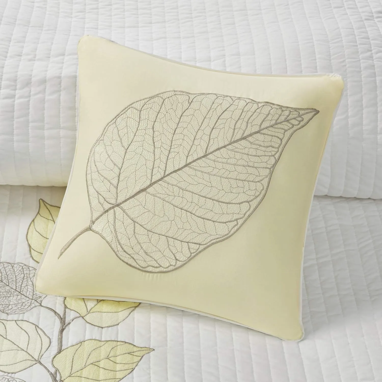Madison Park Caelie Quilt Modern Classic Design All Season, Breathable Coverlet Lightweight Bedding Set, Matching Shams, Decorative Pillow, Full/Queen(90"x90"), Leaf Yellow 6 Piece