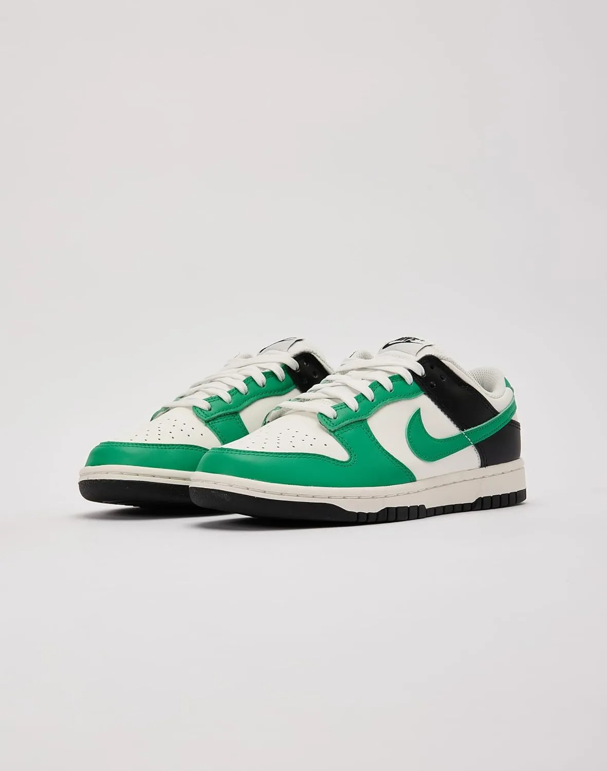 Nike Dunk Low Womens Casual Shoes (IB4363-133, White/Green)