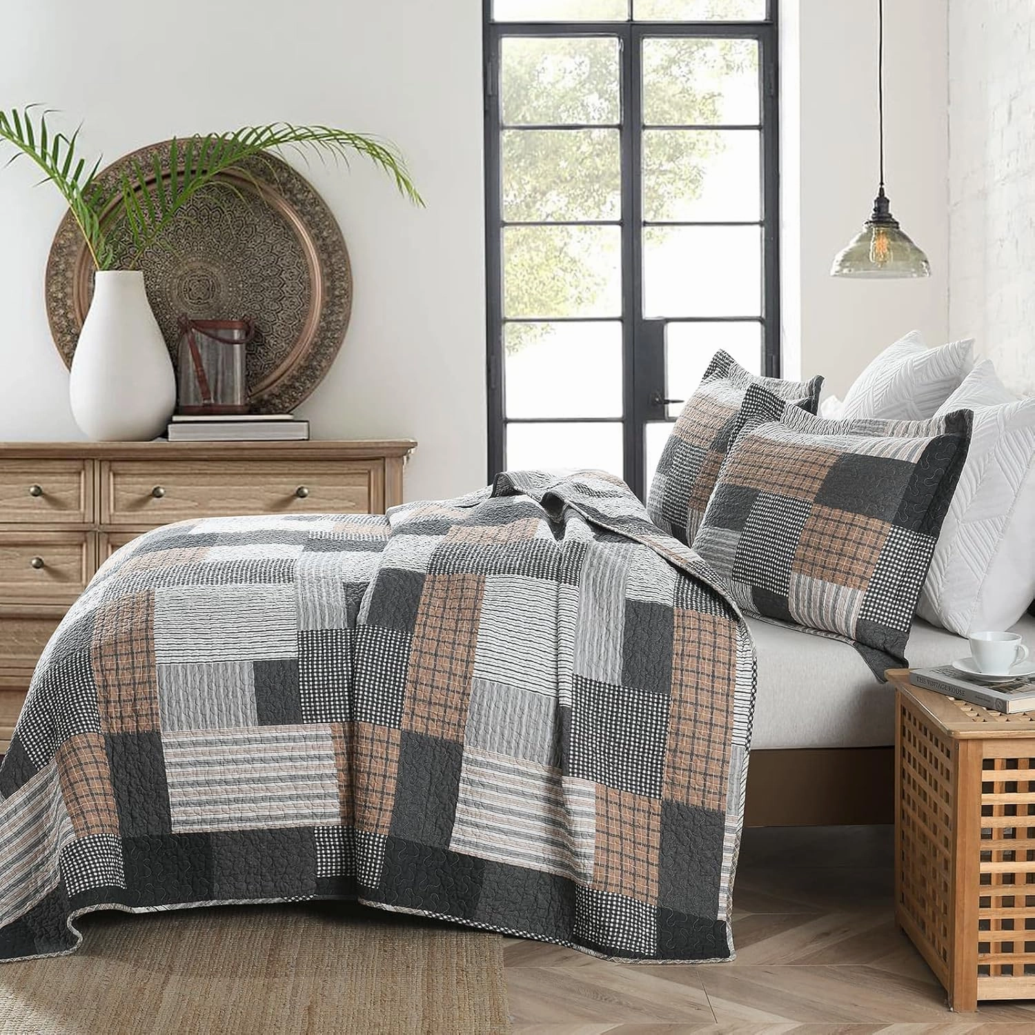 PERHOM Quilt Queen Size - 100% Cotton Lightweight Bedspread - Gray Brown Black White Plaid Patchwork Soft Reversible Quilt Queen Size for Bed Set All Season, 3 Pieces