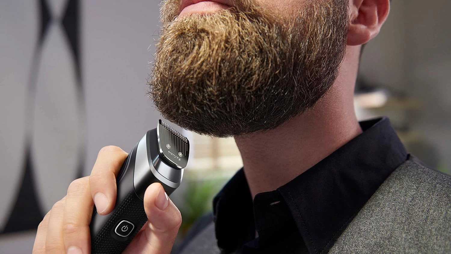 Philips Norelco Multigroom Series 5000 18 Piece, Beard Face, Hair, Body and Intimate Hair Trimmer for Men - NO BLADE OIL MG5910/49