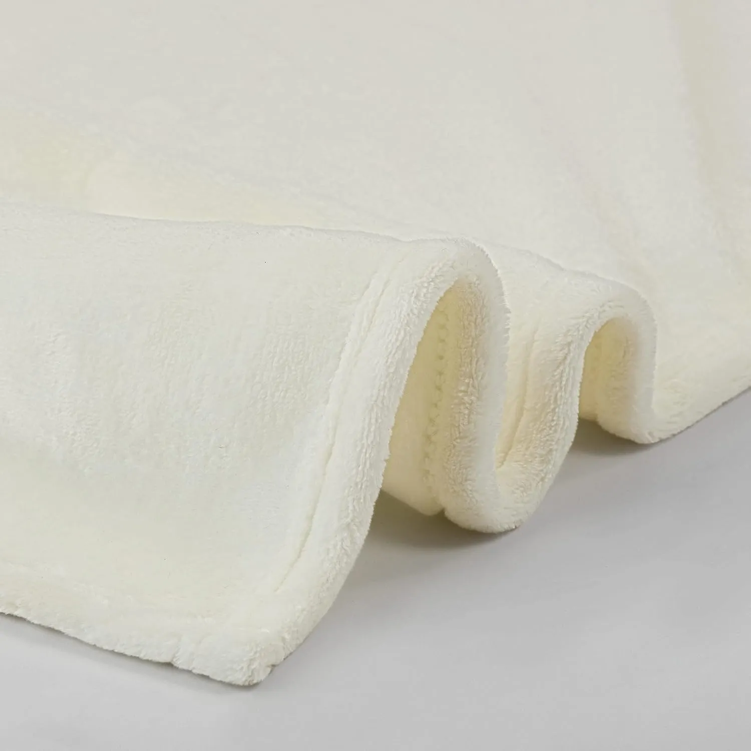 SERTA Cozy Plush Thick Fuzzy Super Soft Lightweight Throw Blanket for Bed, Couch, or Travel, Standard (50 in x 60 in), Off White