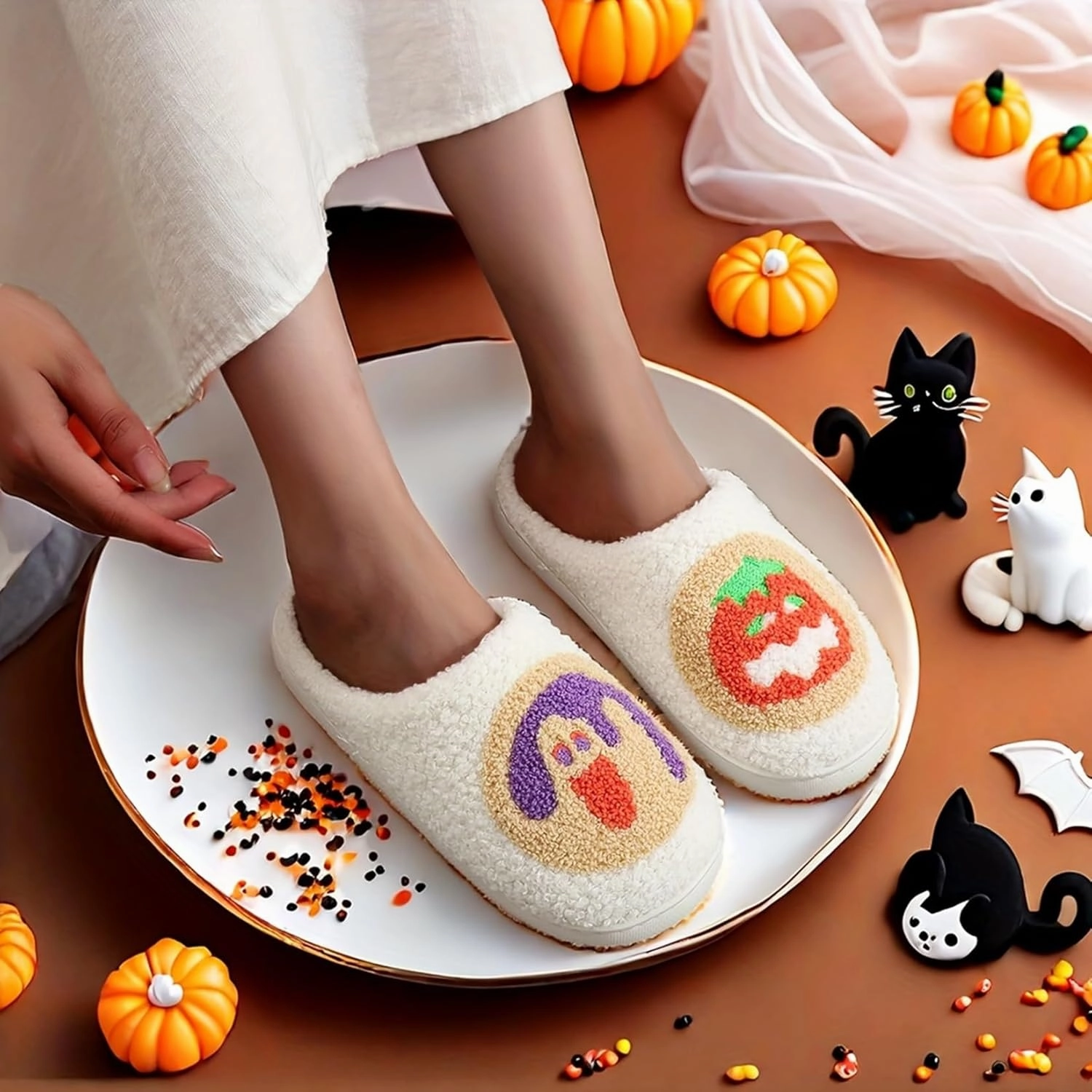 Slippers for Womens Mens Cut Retro Plush Soft Memory Foam House Shoes