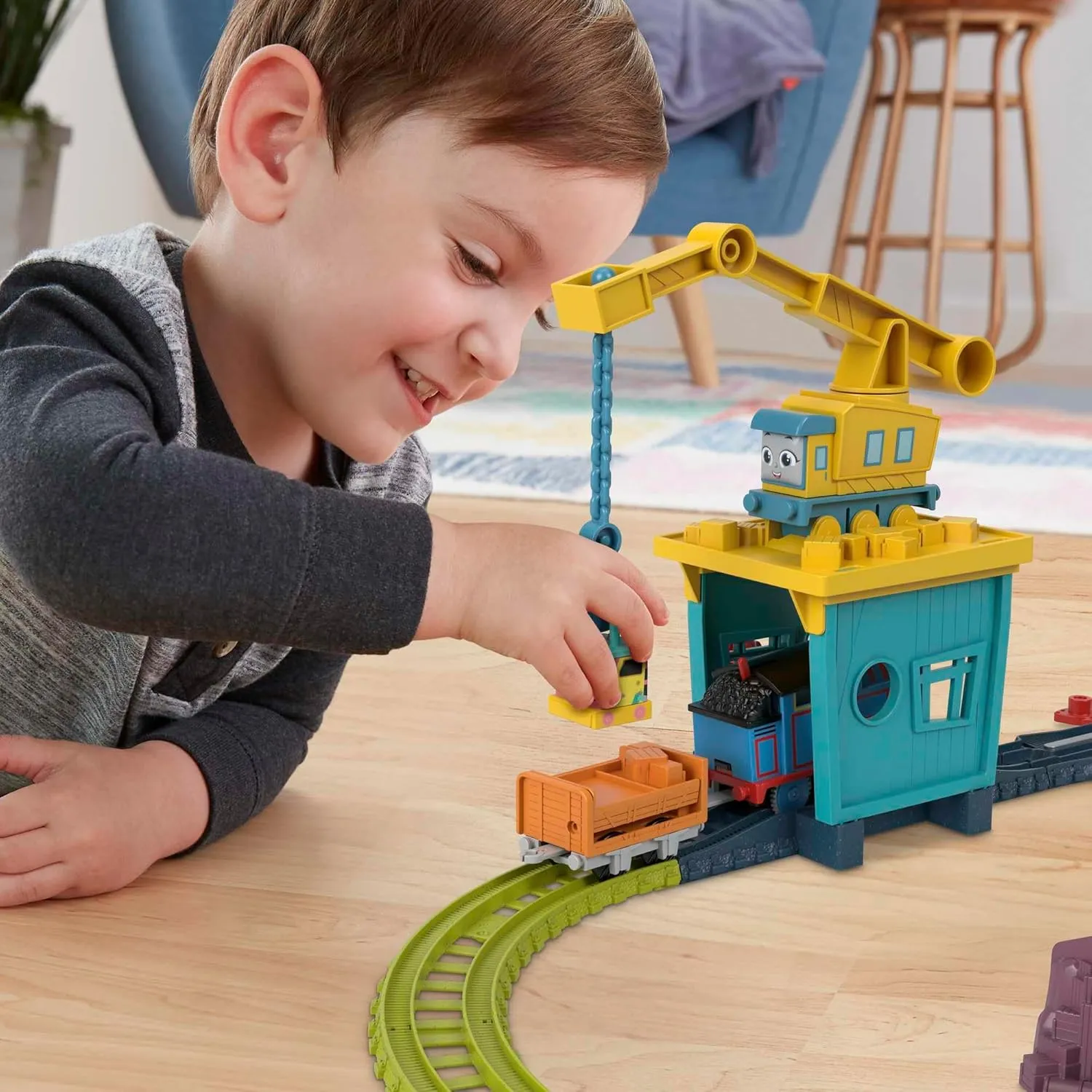 Thomas & Friends Motorized Toy Train Set Fix 'em Up Friends with Carly the Crane, Sandy the Rail Speeder & Thomas for Preschool Kids Ages 3  Years ​