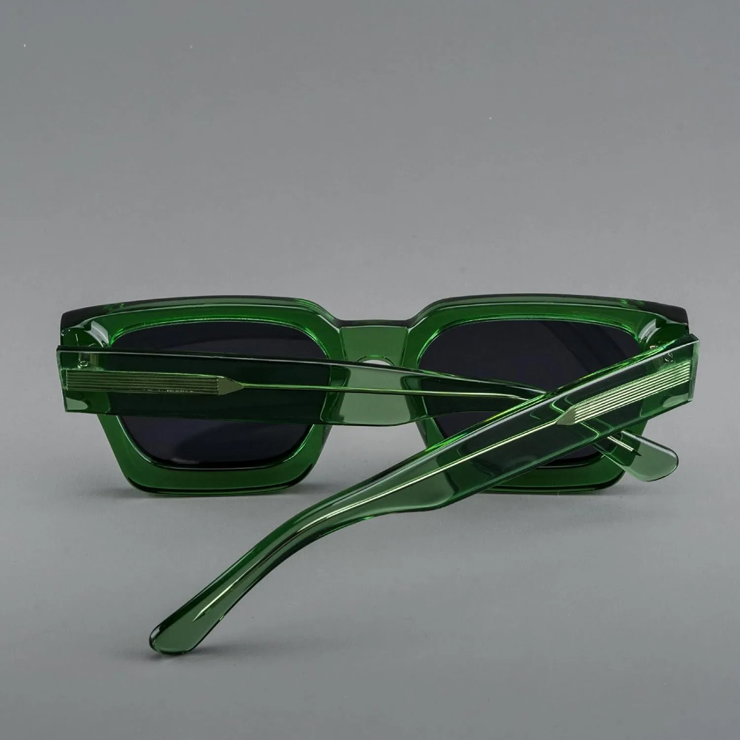 Trendy Polarized Sunglasses for Men Women, UV400 & Shatterproof, Durable Acetate Frame, Anti Glare HD Lens 1439S