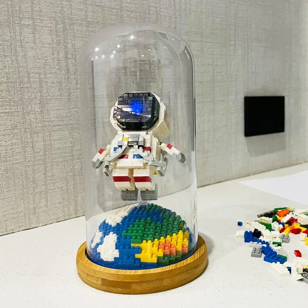 Uvini Building Blocks Astronaut Model with Light STEM Building Toy Micro Blocks for Adults or Teens Gifts Spaceman Mini Blocks Set DIY Bricks Toys 617PCS
