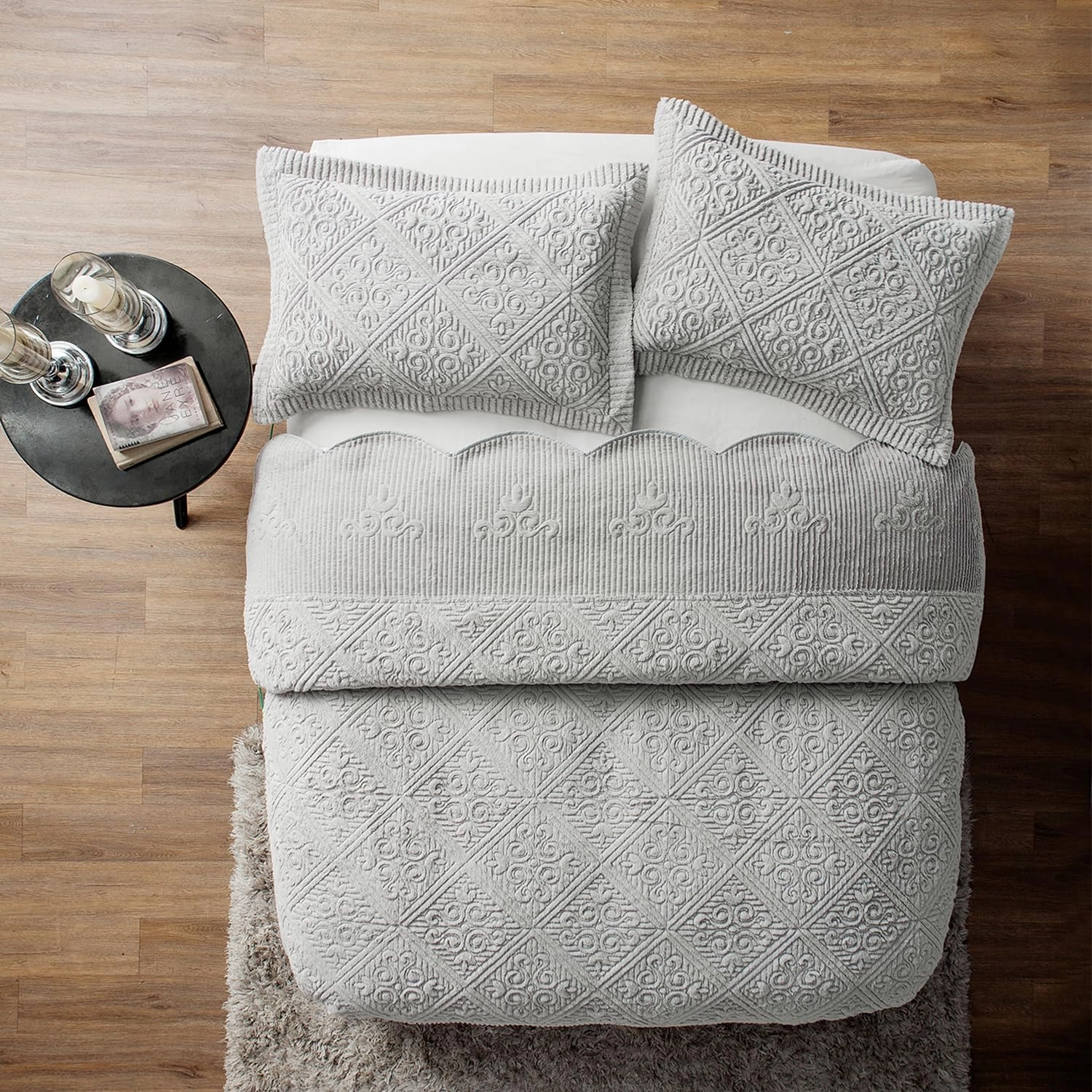 VCNY Home - Quilt Set, 3-Piece Plush Bedding with Matching Sham, Elegant Room Decor (Westland Grey, Full)