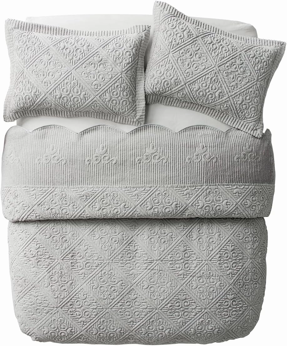 VCNY Home - Quilt Set, 3-Piece Plush Bedding with Matching Sham, Elegant Room Decor (Westland Grey, Full)