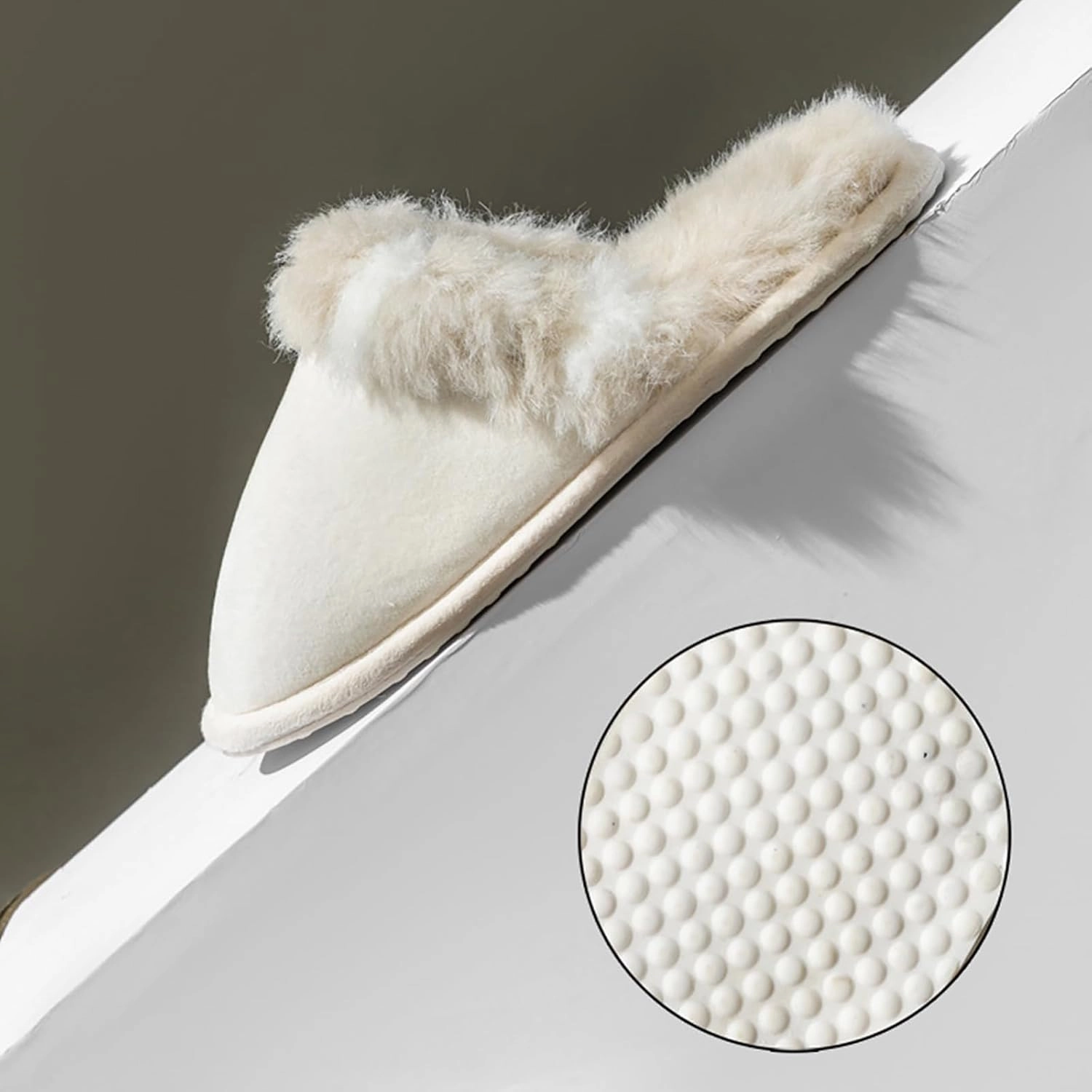 Women's and Men's Artificial Fluffy Slippers, Couple Plush Memory Foam Slippers, Ladies Warm Slip on Slippers with Faux Fur Lining, Winter Non-Slip Indoor House Shoes